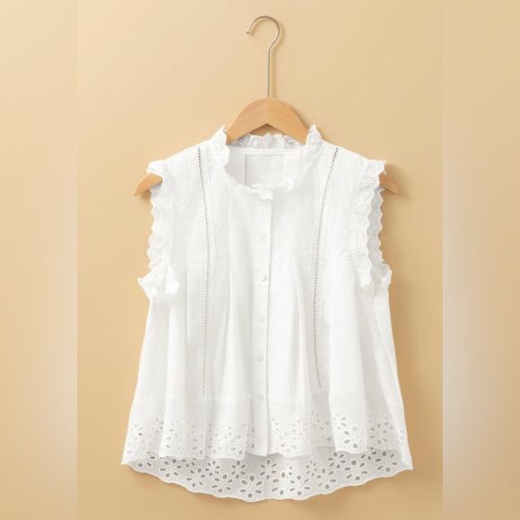 White Eyelet Lace Sleeveless Top - Picture 4 of 13